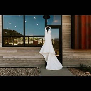 Enzoani Lane wedding dress